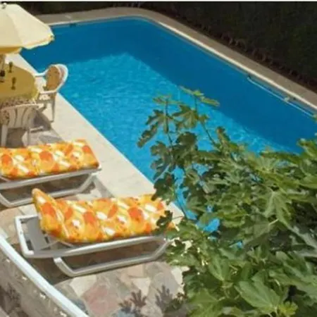 Vakantiehuis 90m2, Airco 2, Pool 5x10, Sandy 200m, Wifi, Carport For 2 Cars. Dénia