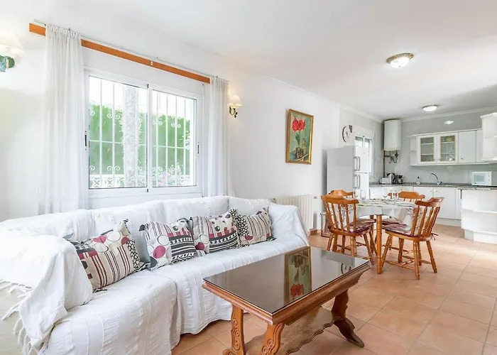 بيت للعطل Spacious Family With Airco, Private 5x10m Pool, Sandy 300m, Free Wifi دينايا