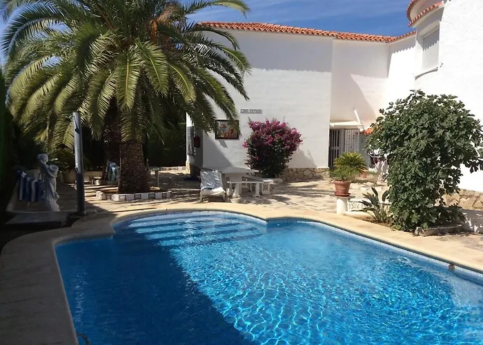 Spacious Family With Airco, Private 5x10m Pool, Sandy 300m, Free Wifi بيت للعطل