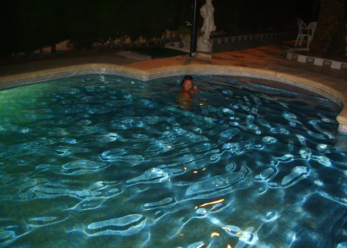 Spacious Family With Airco, Private 5x10m Pool, Sandy 300m, Free Wifi בית נופש